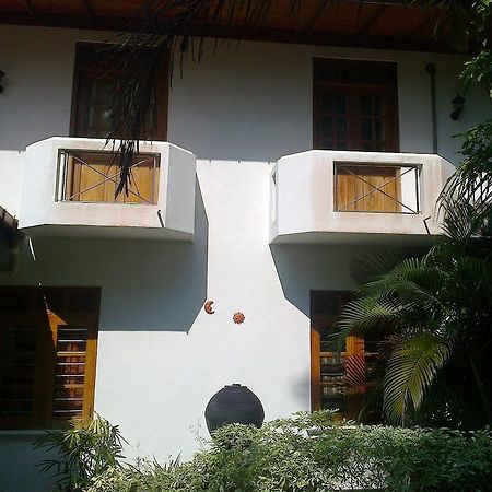 Rohan Villa Hikkaduwa Exterior photo
